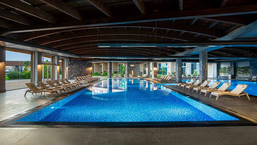 cheap resort hotels to Spend holiday with family