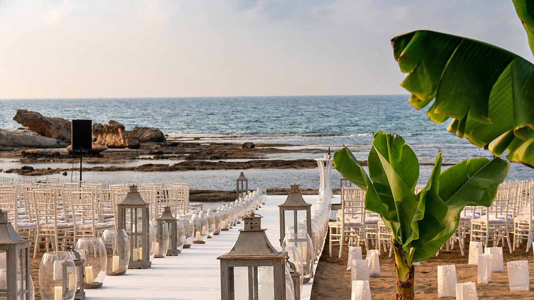 cheap resort hotels to Spend holiday with family