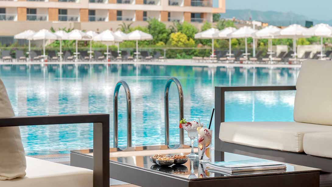 cheap resort hotels to Spend holiday with family