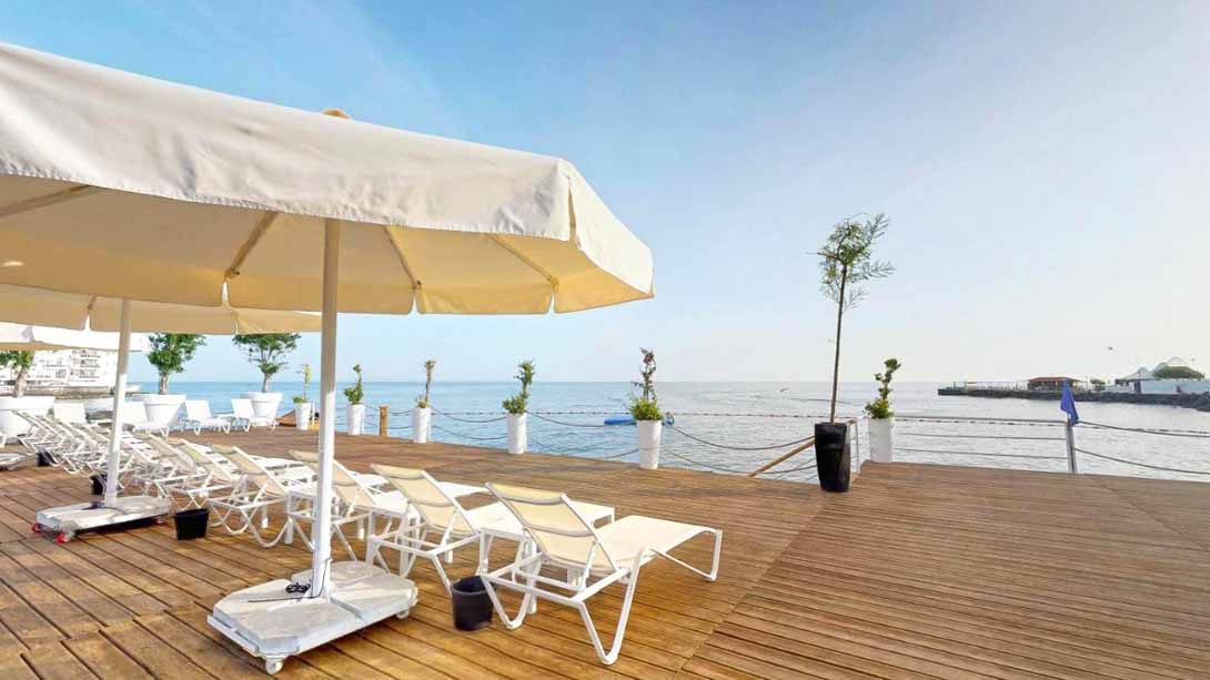 cheap resort hotels to Spend holiday with family