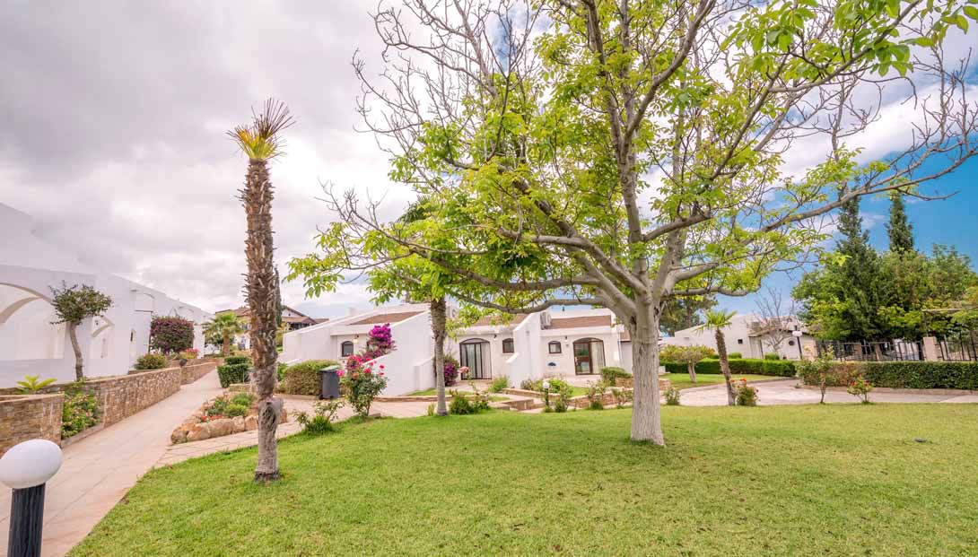 cheap resort hotels to Spend holiday with family