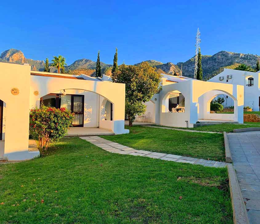 cheap resort hotels to Spend holiday with family