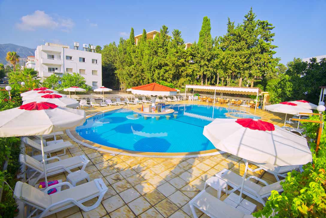 cheap resort hotels to Spend holiday with family