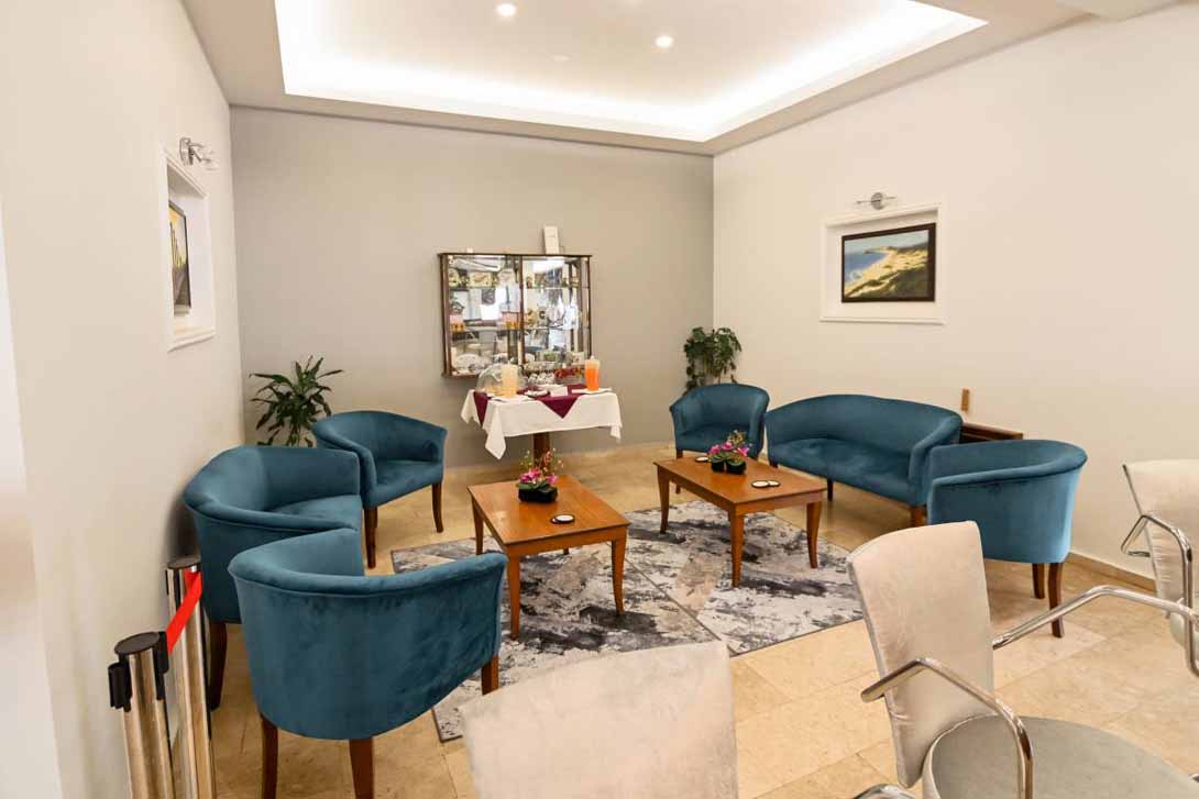 cheap resort hotels to Spend holiday with family