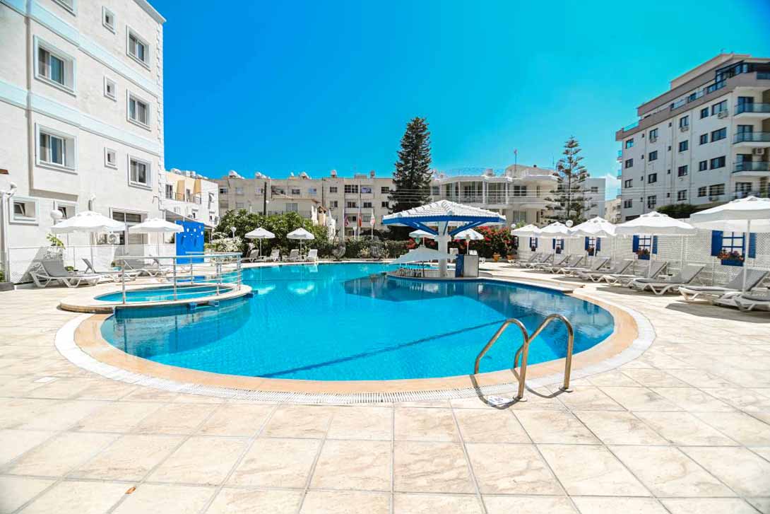 cheap resort hotels to Spend holiday with family