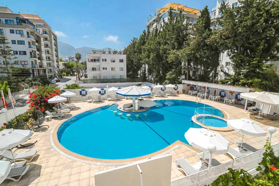 cheap resort hotels to Spend holiday with family