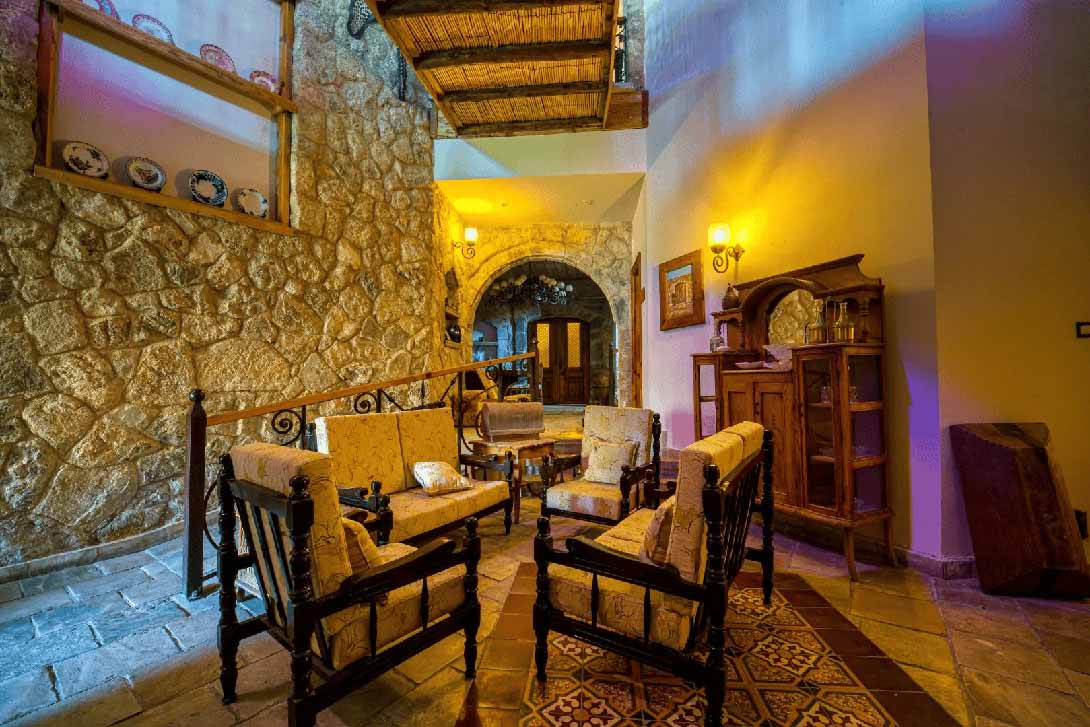 cheap resort hotels to Spend holiday with family