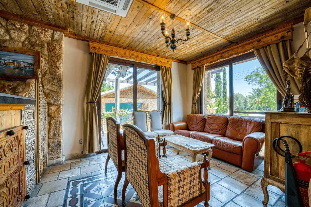 cheap resort hotels to Spend holiday with family