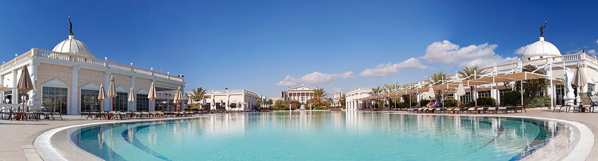 cheap resort hotels to Spend holiday with family