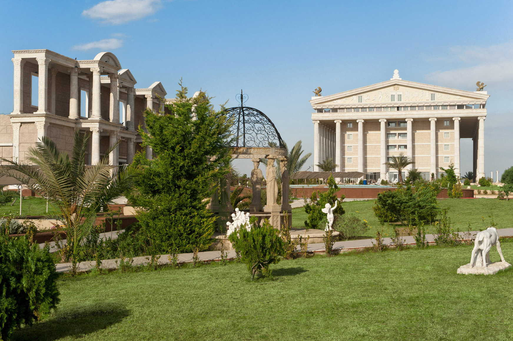 cheap resort hotels to Spend holiday with family