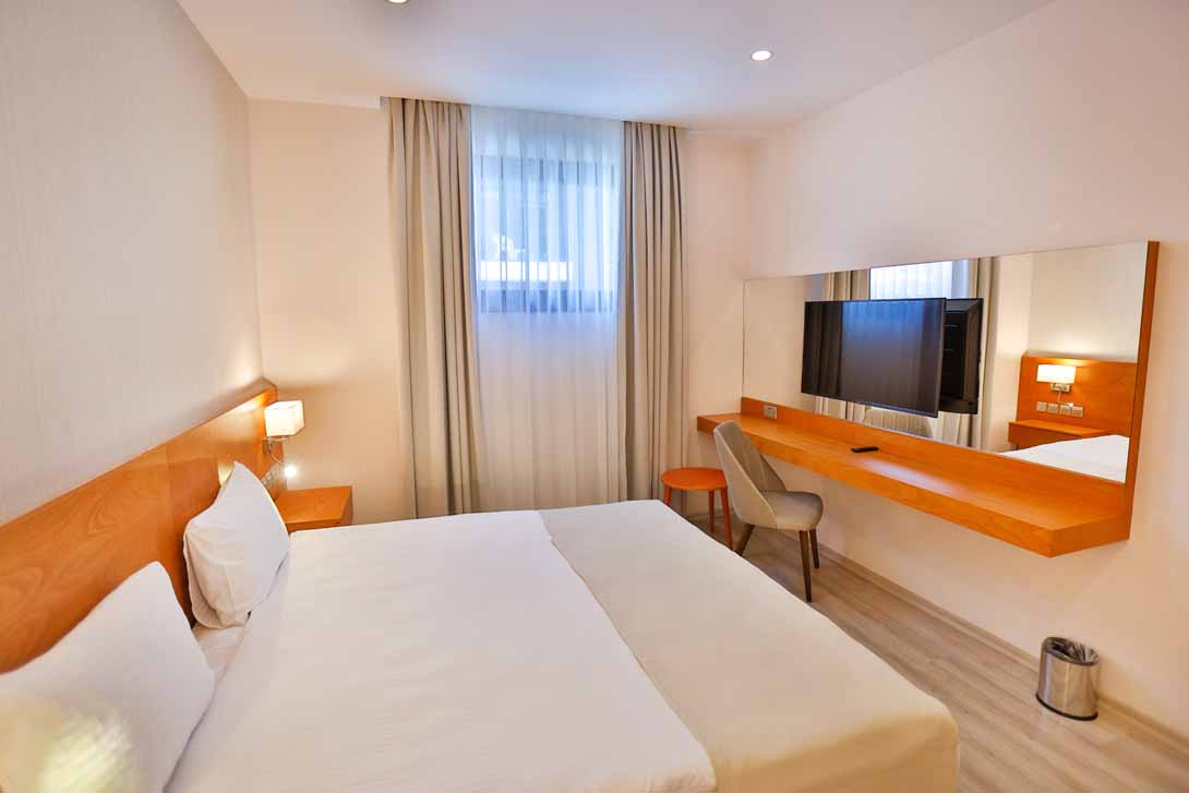 cheap resort hotels to Spend holiday with family