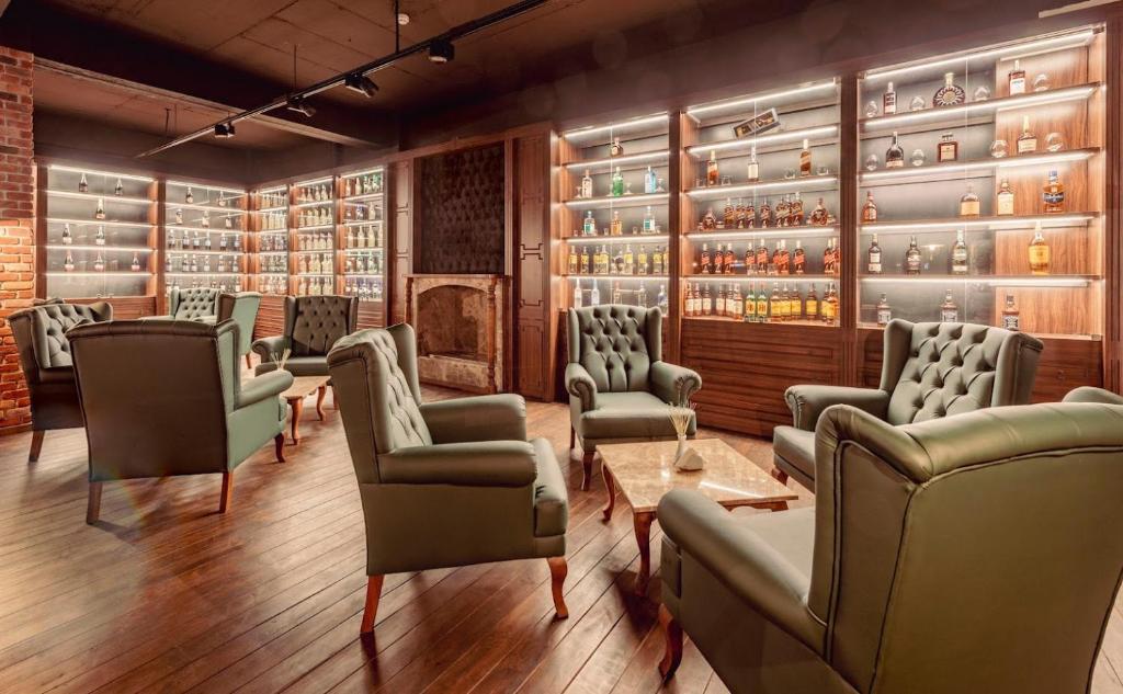 cheap resort hotels to Spend holiday with family