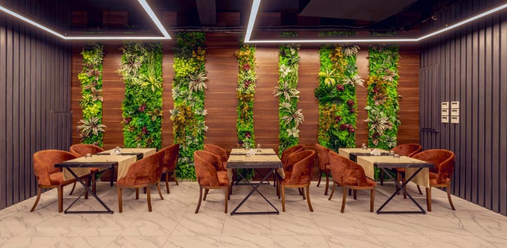 cheap resort hotels to Spend holiday with family