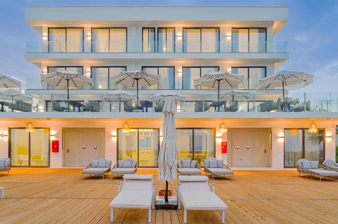 cheap resort hotels to Spend holiday with family