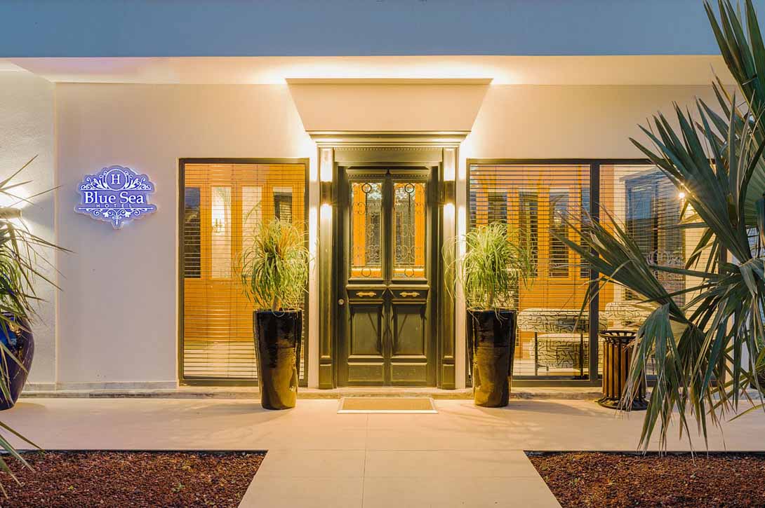 cheap resort hotels to Spend holiday with family