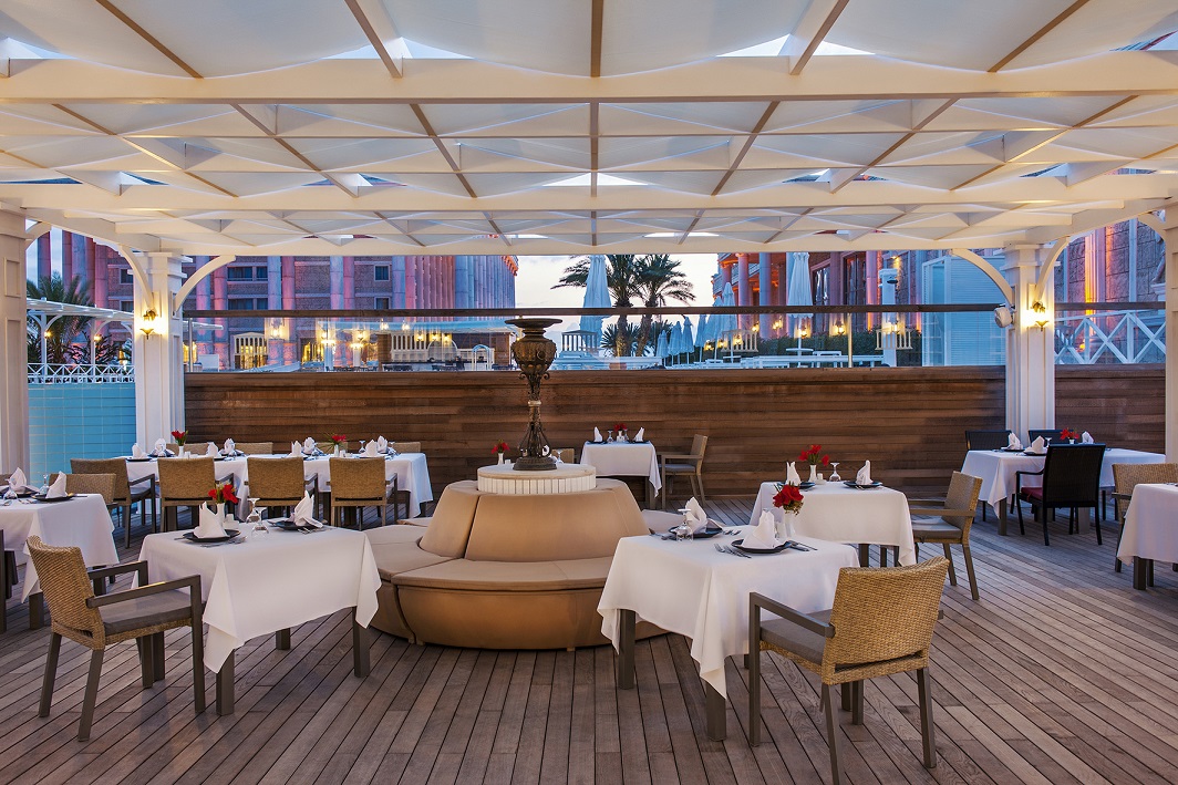 cheap resort hotels to Spend holiday with family