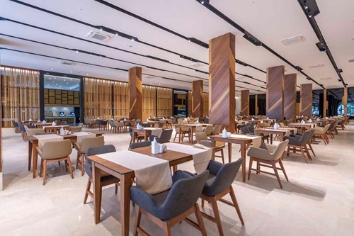 cheap resort hotels to Spend holiday with family