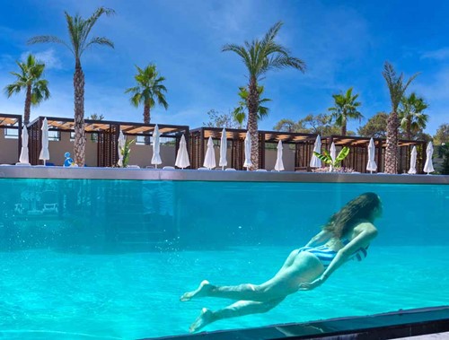 cheap resort hotels to Spend holiday with family