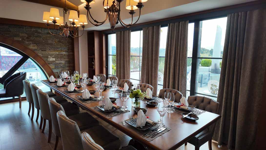 cheap resort hotels to Spend holiday with family