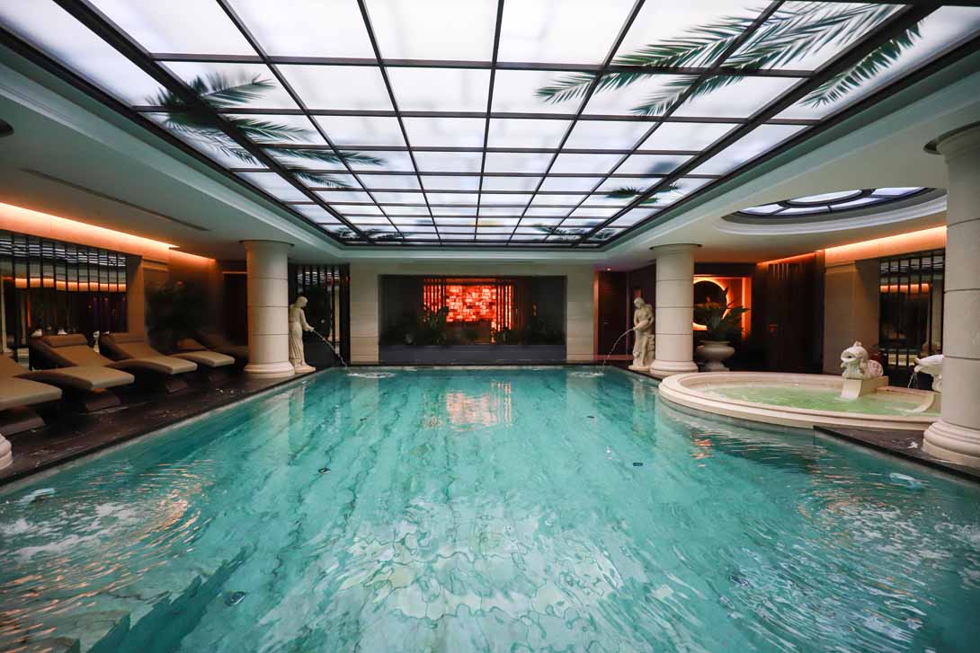 cheap resort hotels to Spend holiday with family