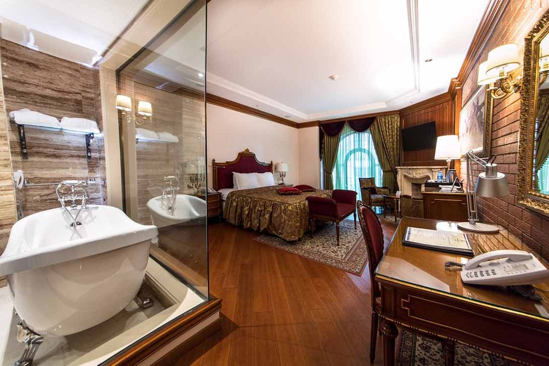 cheap resort hotels to Spend holiday with family