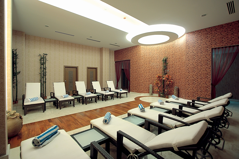 cheap resort hotels to Spend holiday with family