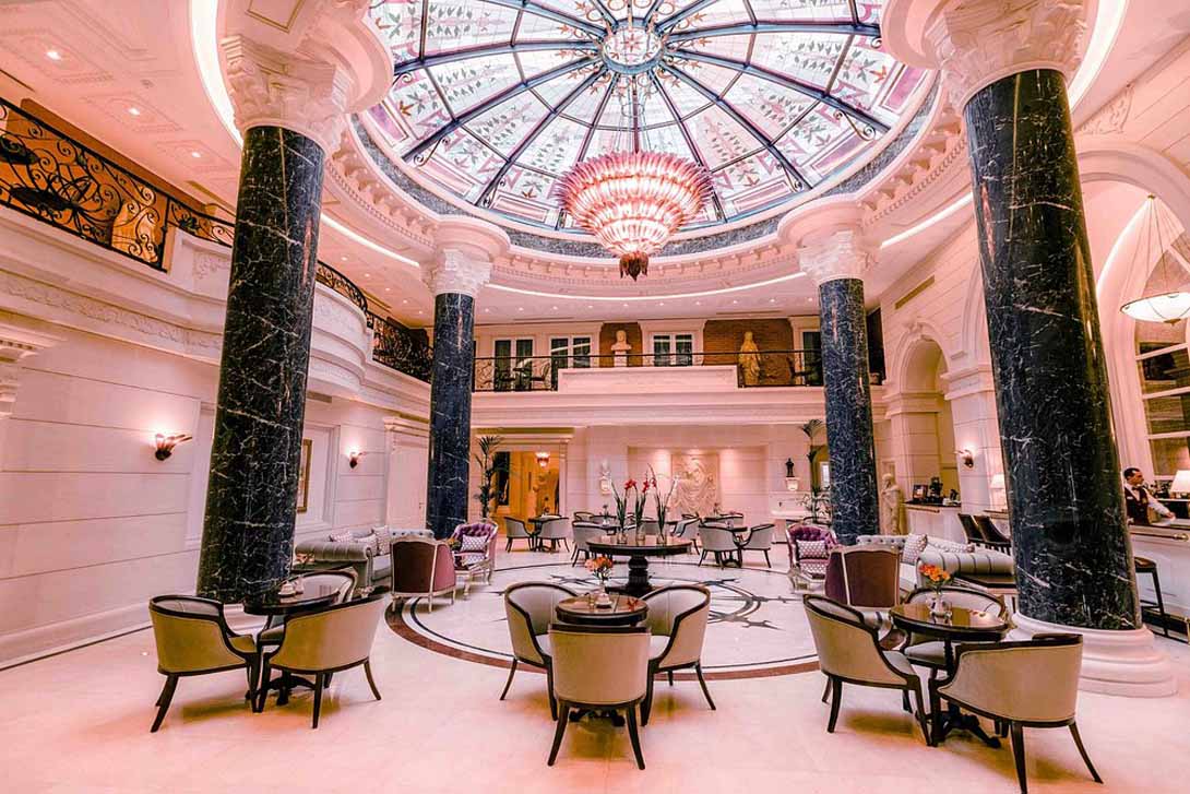 cheap resort hotels to Spend holiday with family