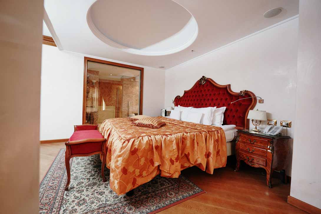 cheap resort hotels to Spend holiday with family