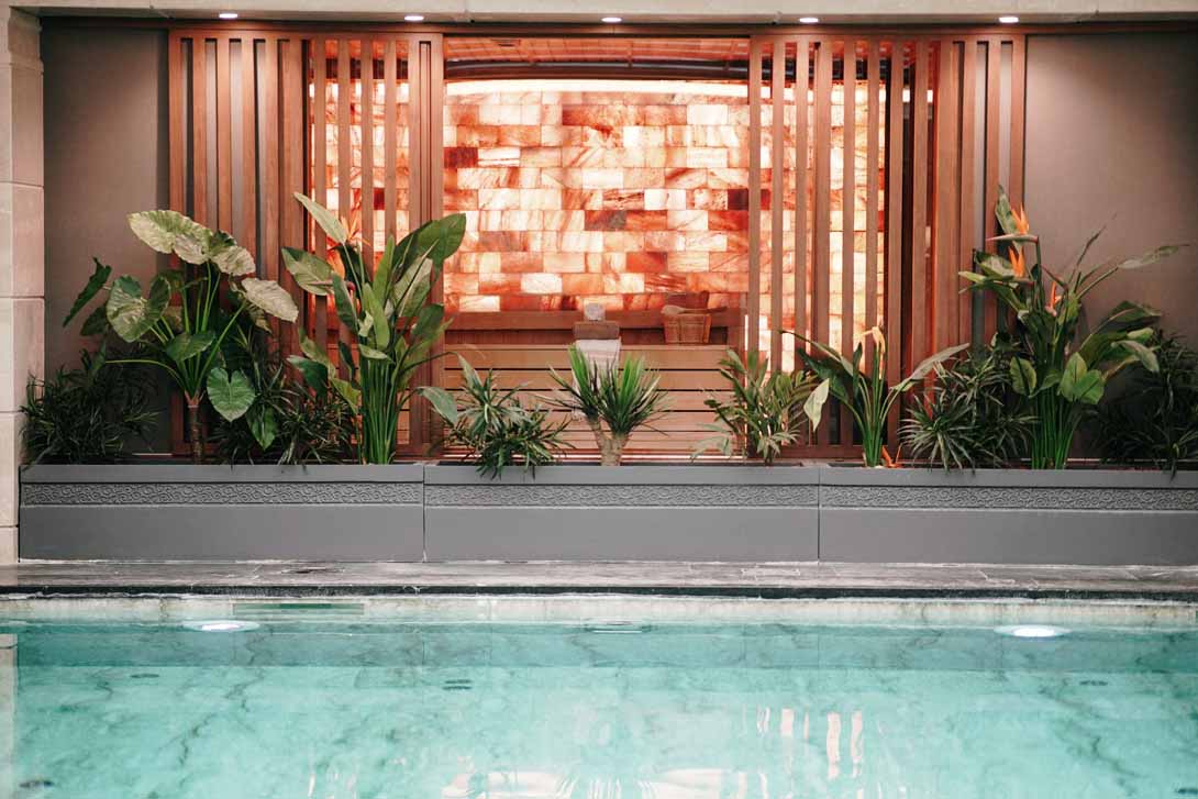 cheap resort hotels to Spend holiday with family