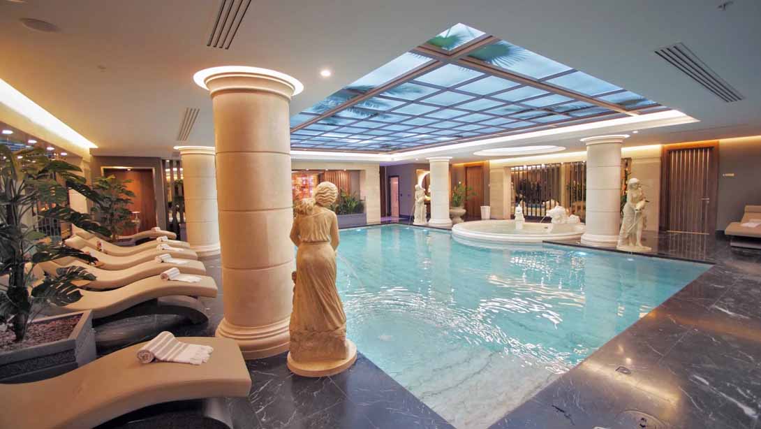 cheap resort hotels to Spend holiday with family