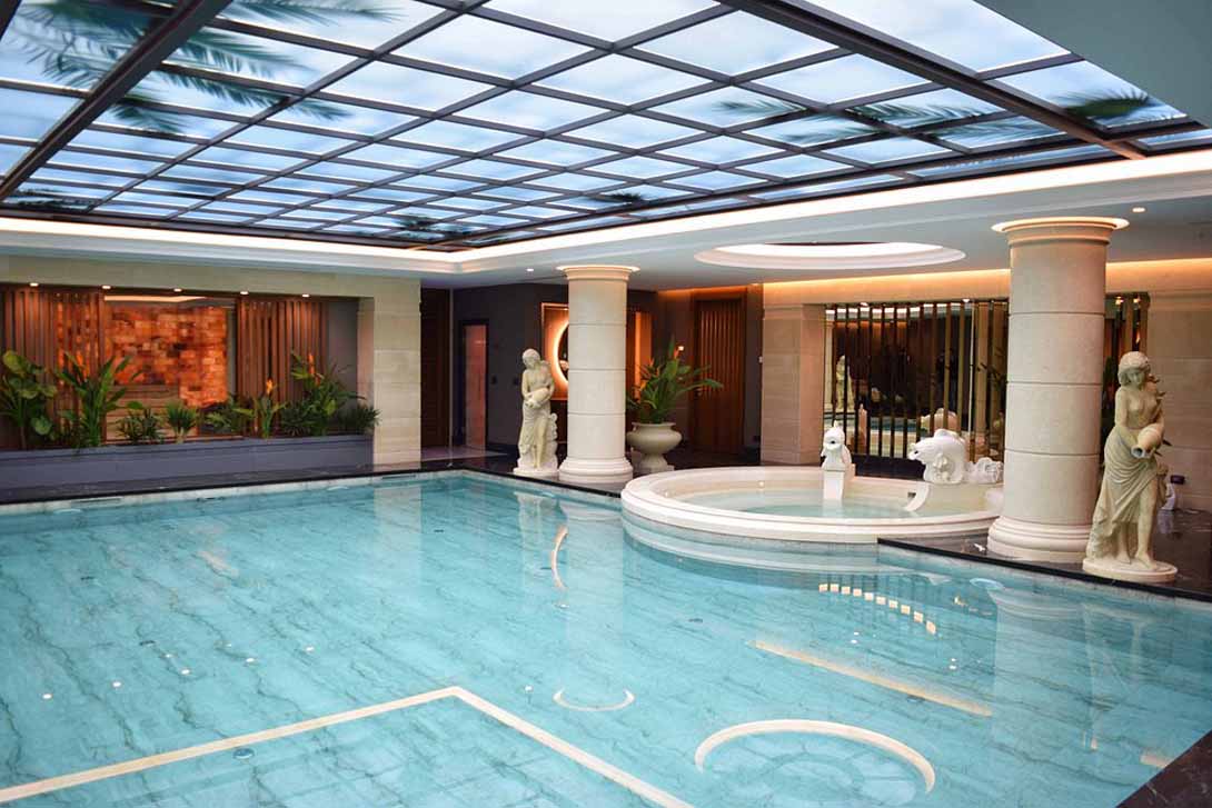 cheap resort hotels to Spend holiday with family