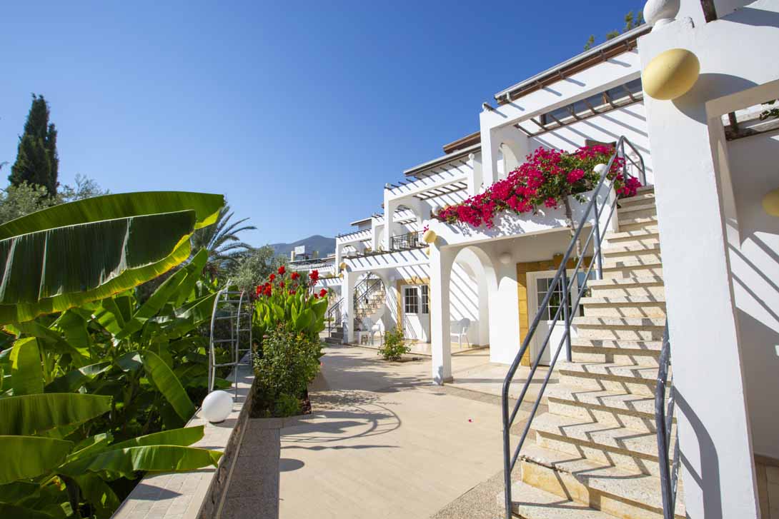 cheap resort hotels to Spend holiday with family