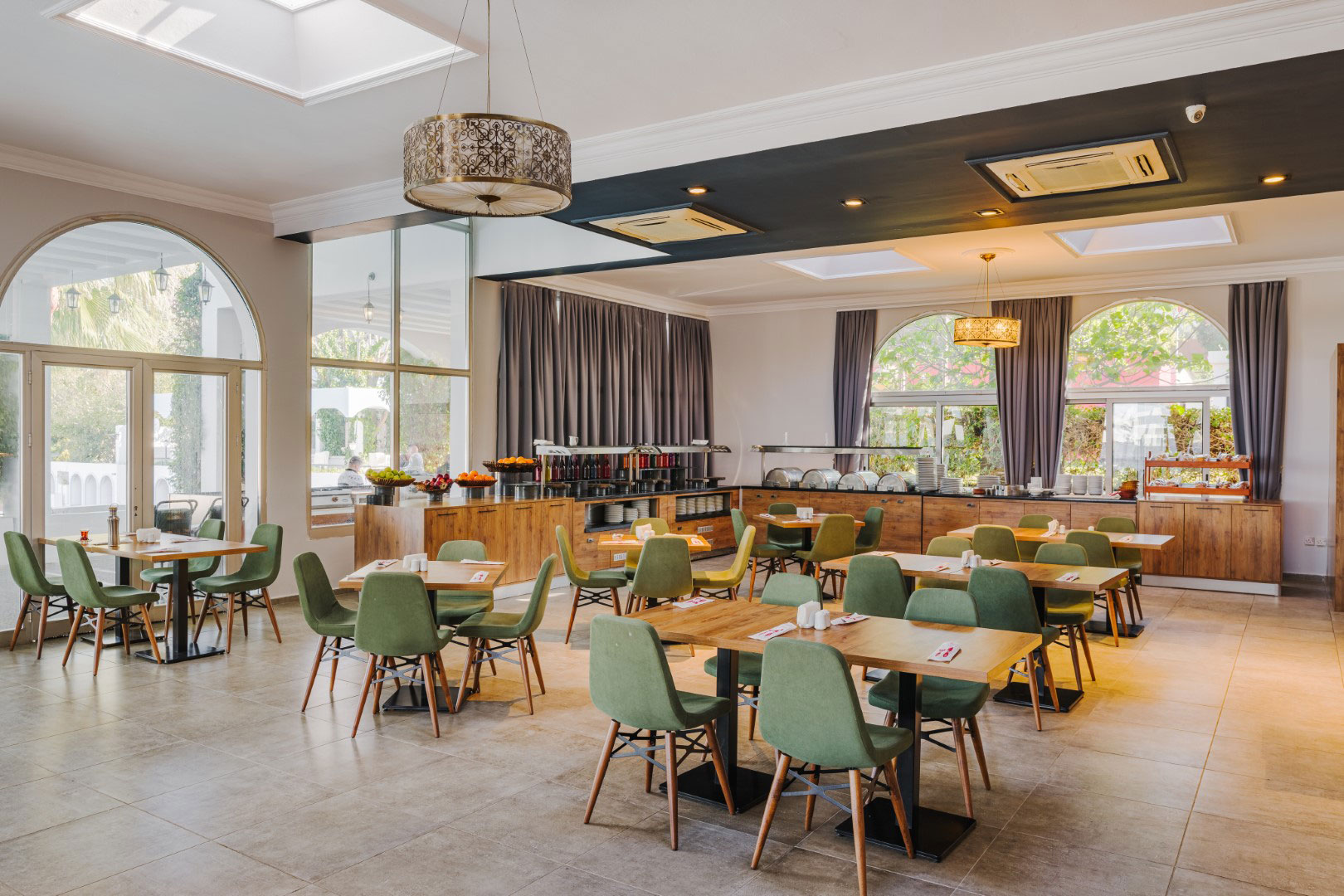 cheap resort hotels to Spend holiday with family