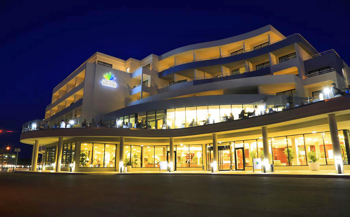 cheap resort hotels to Spend holiday with family