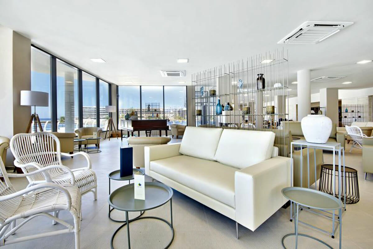 cheap resort hotels to Spend holiday with family