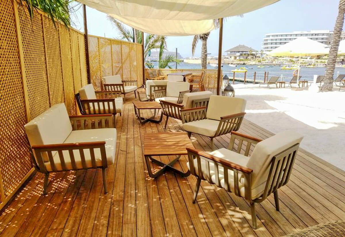 cheap resort hotels to Spend holiday with family