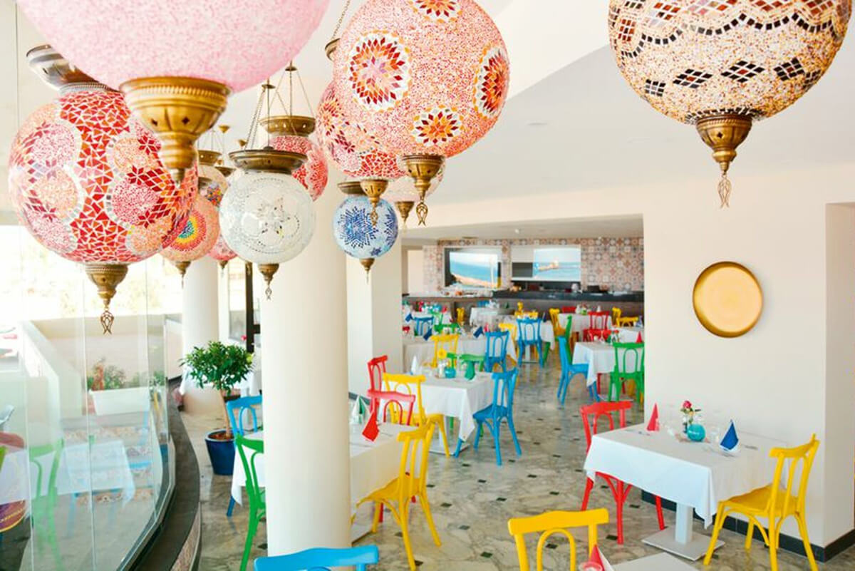 cheap resort hotels to Spend holiday with family