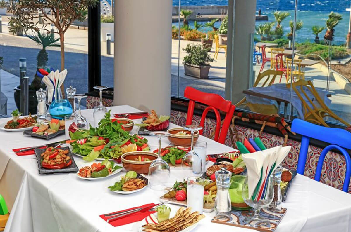 cheap resort hotels to Spend holiday with family