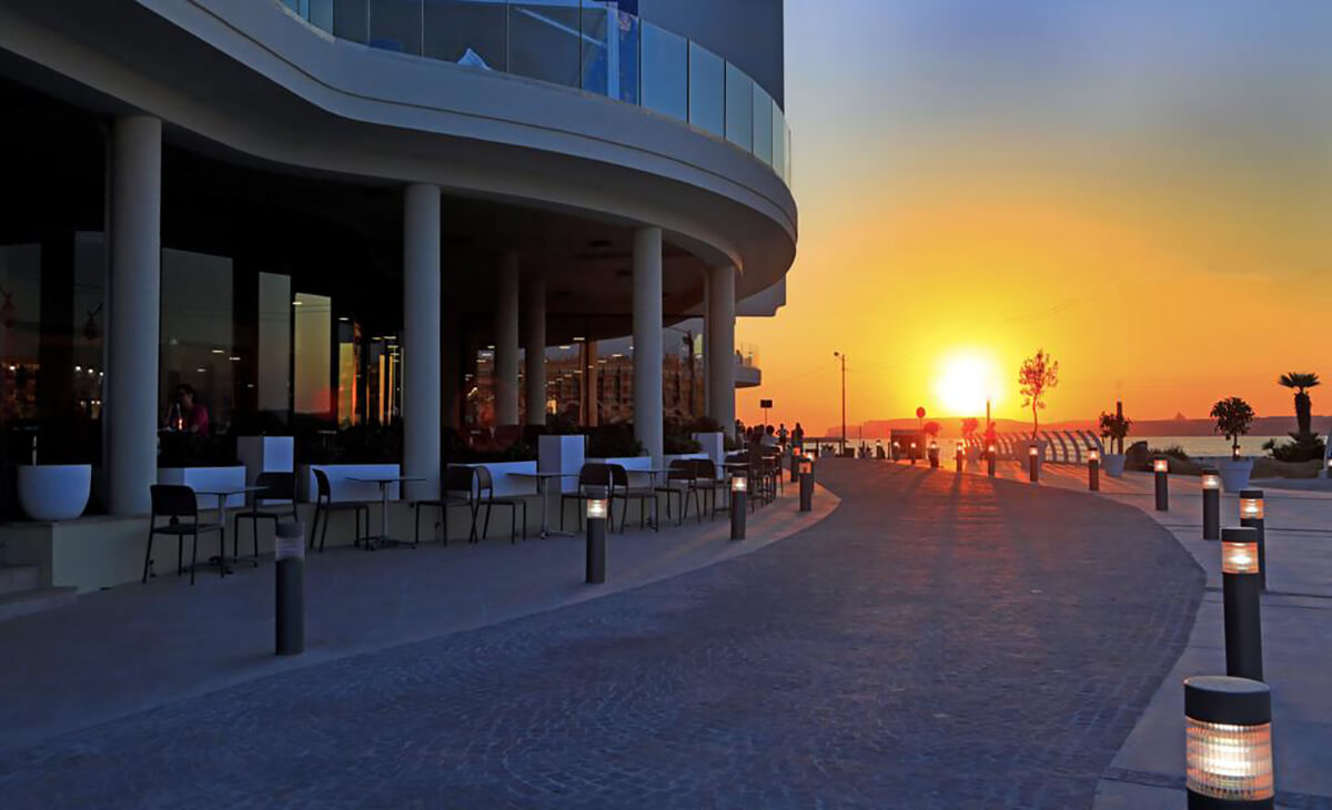 cheap resort hotels to Spend holiday with family