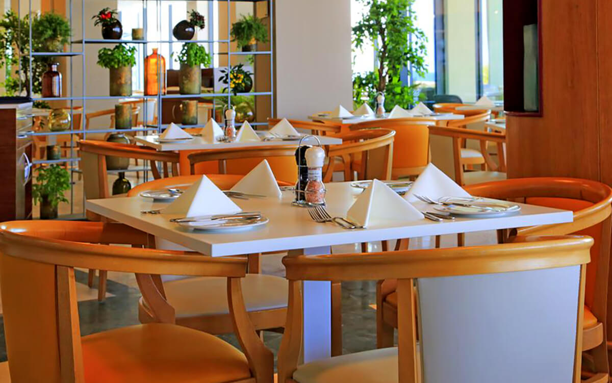 cheap resort hotels to Spend holiday with family