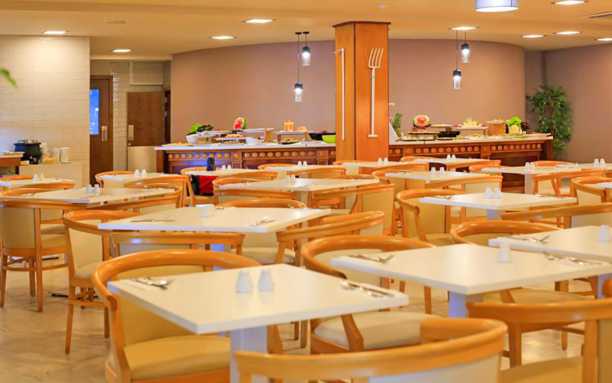 cheap resort hotels to Spend holiday with family