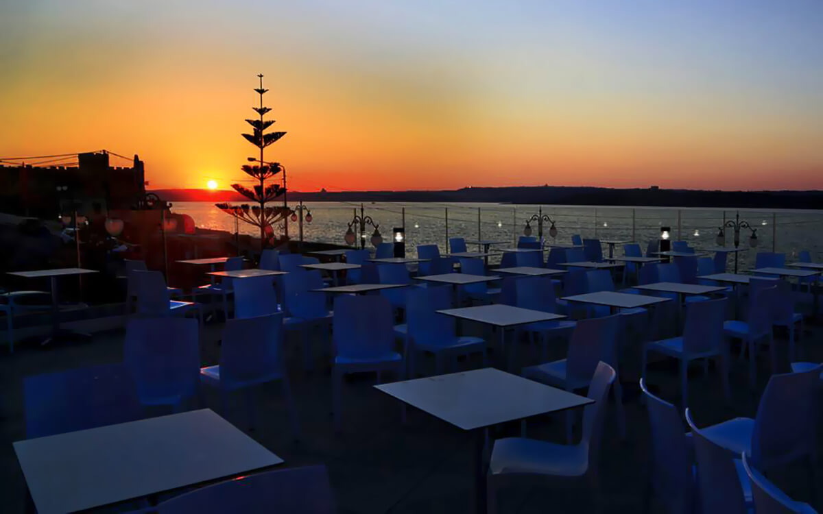 cheap resort hotels to Spend holiday with family