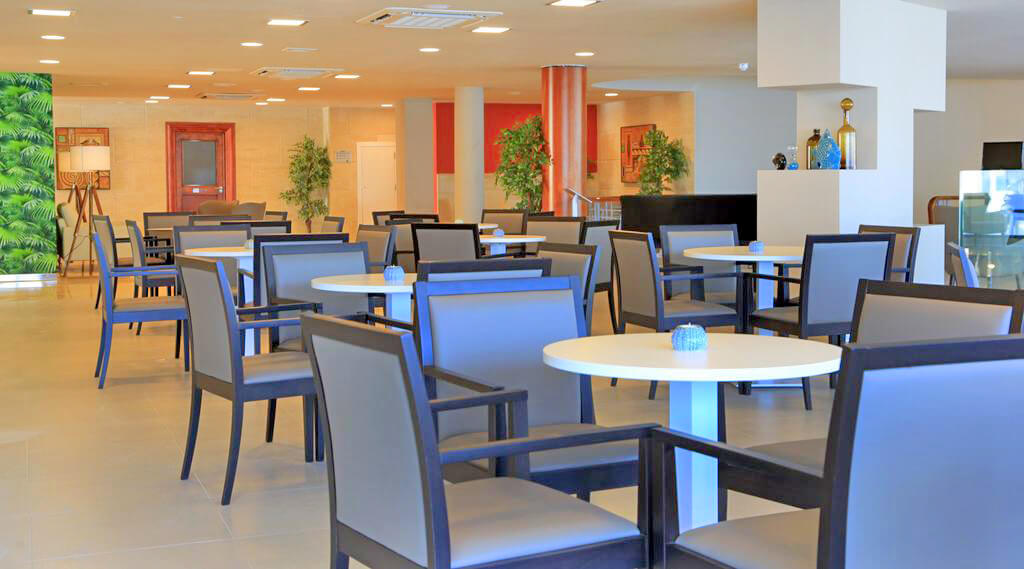 cheap resort hotels to Spend holiday with family