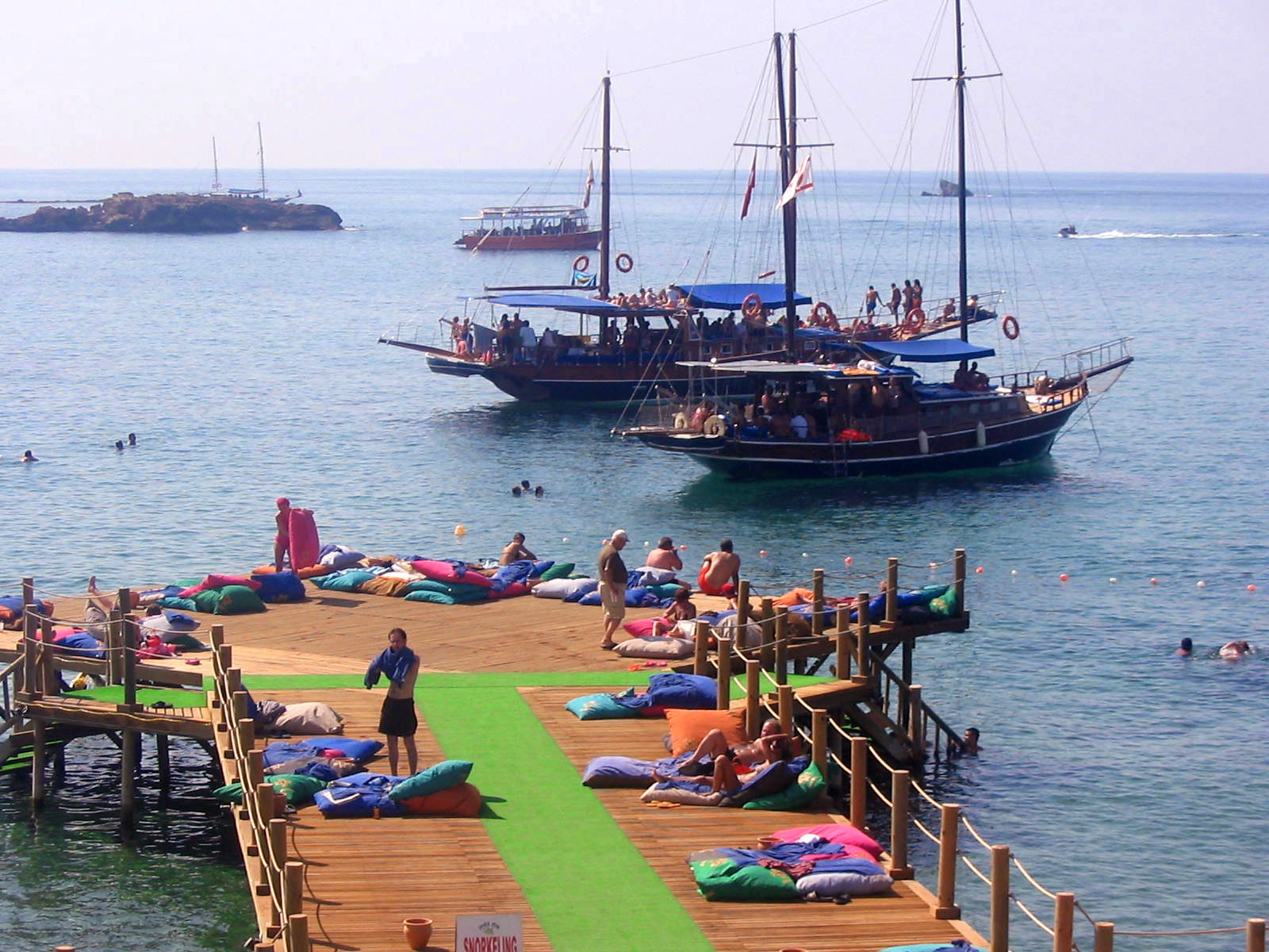 cheap resort hotels to Spend holiday with family