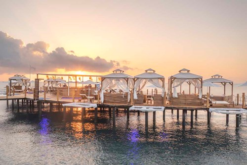 cheap resort hotels to Spend holiday with family