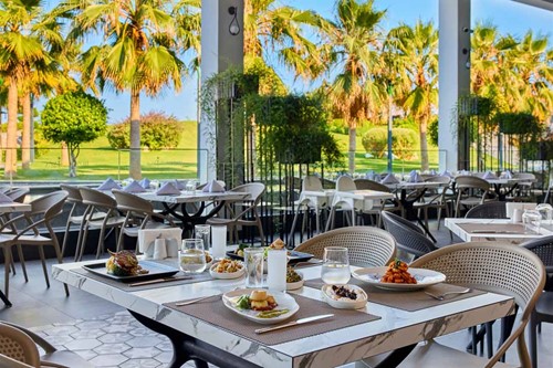 cheap resort hotels to Spend holiday with family