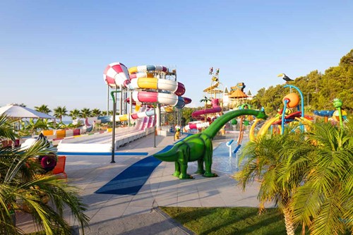 cheap resort hotels to Spend holiday with family