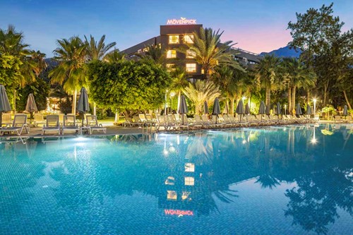 cheap resort hotels to Spend holiday with family