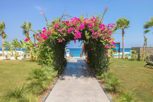 cheap resort hotels to Spend holiday with family