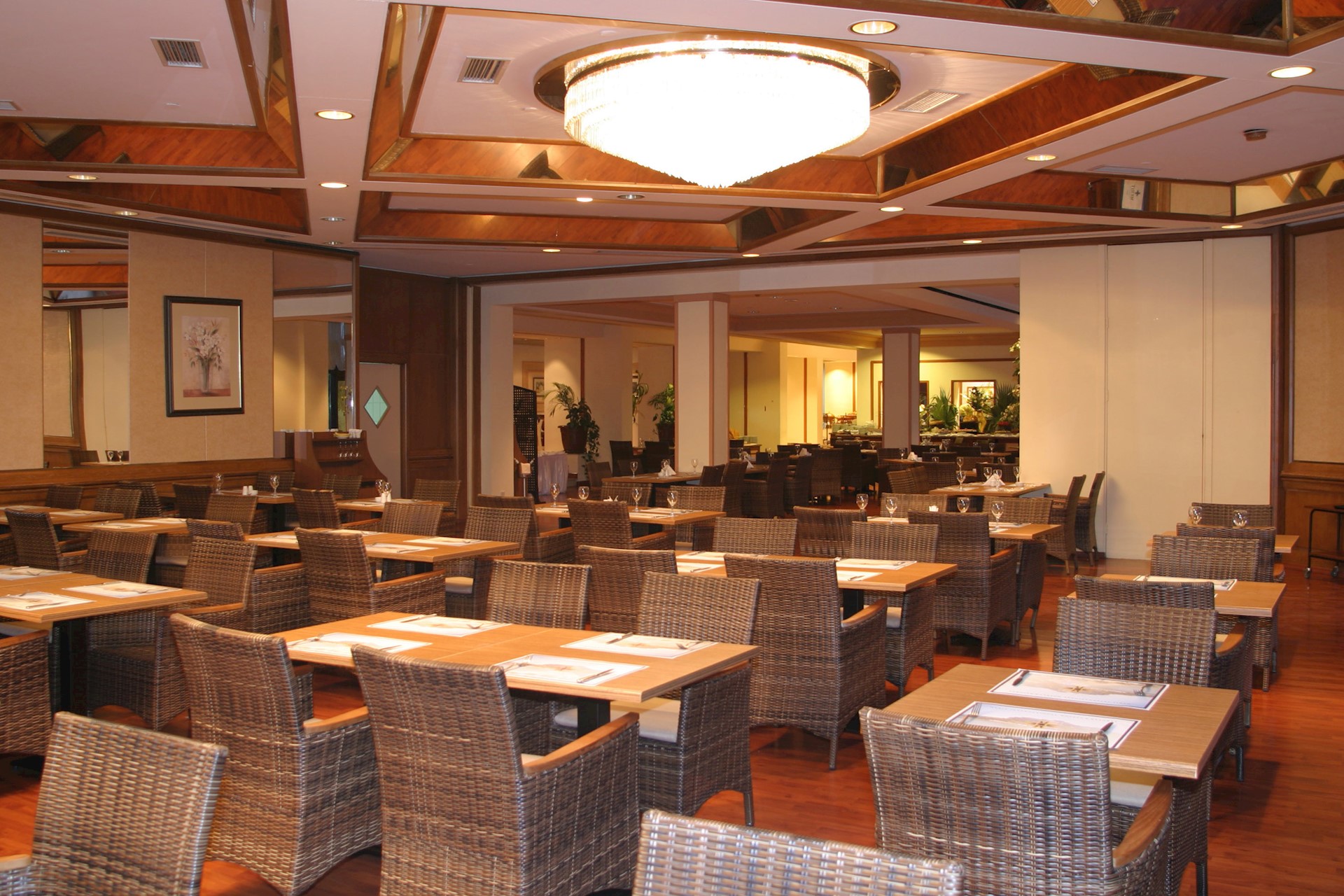 cheap resort hotels to Spend holiday with family